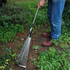 Telescopic Expanding Rake DP465 -Outdoor Garden Care Shop ter1