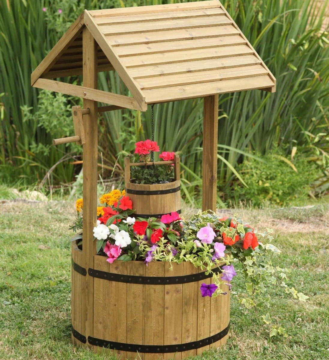 Wishing Well Planter For Flowers 3 Wishing Well Planter For Flowers