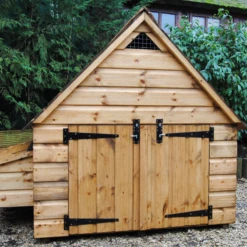 Woodlands Poultry House For Up To 12 Hens 10 Woodlands Poultry House For Up To 12 Hens -Outdoor Garden Care Shop woodlands poultry house 12 hens closed doors